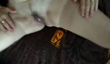 Una chica rusa joven puta videos eroticos para chicas siempre está acompañada por un hombre que era feliz