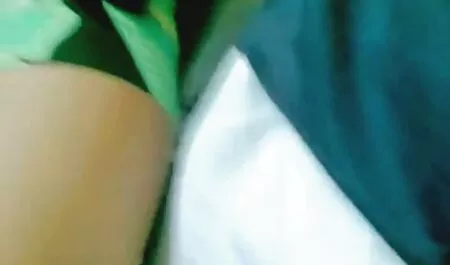 Provocación videos eroticos retro y tetona hermosa en la naturaleza