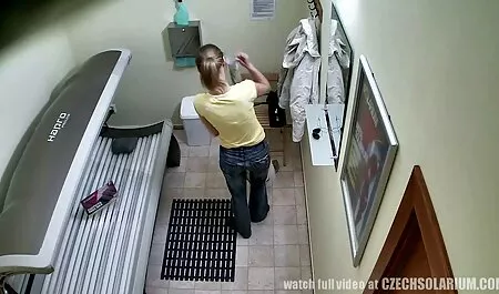 Me follo puta en falda corta en la videos eroticos de medicos cocina y afeitado