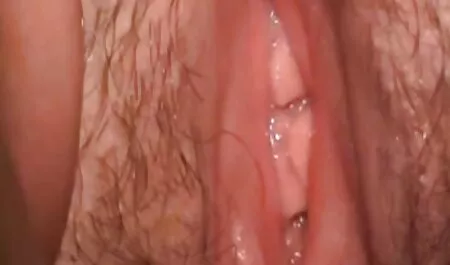 Durante cuatro minutos obtiene un hermoso caricaturas eroticas xxx orgasmo Morena