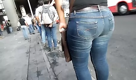 Perra de dos caras con viejo videosroticos