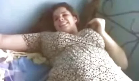 Médico gordo, burla, sexo videos eroticos en la ducha que no tiene experiencia