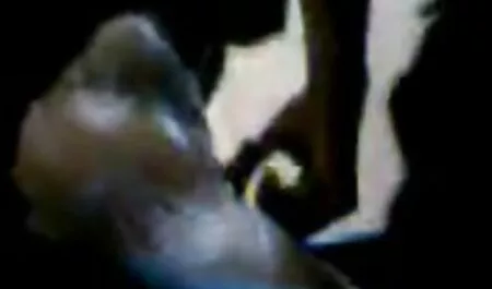 Secretaria videos eroticos cerdas acariciando cerrado mientras realiza una profunda atracción por su jefe